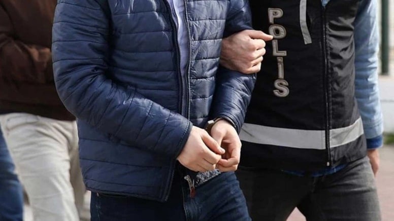 Eşini taciz ettiği iddia edilen şahsı silahla yaralayan koca tutuklandı