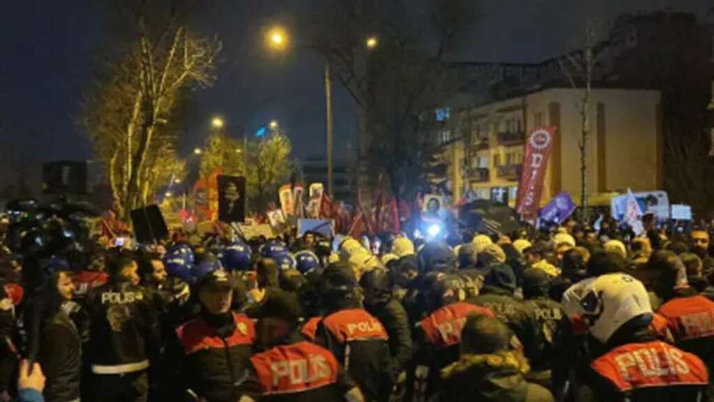 İzinsiz yürüyüşlere katıldıkları iddia edilen 139 şüpheliye 3’er yıla kadar hapis talebi