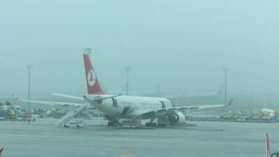 Sabiha Gökçen Havalimanı’nda uçuşlara sis engeli