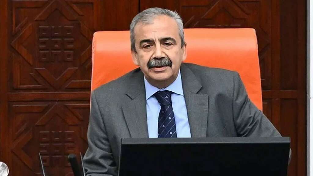 Sırrı Süreyya Önder’in sağlık durumuyla ilgili hastaneden açıklama