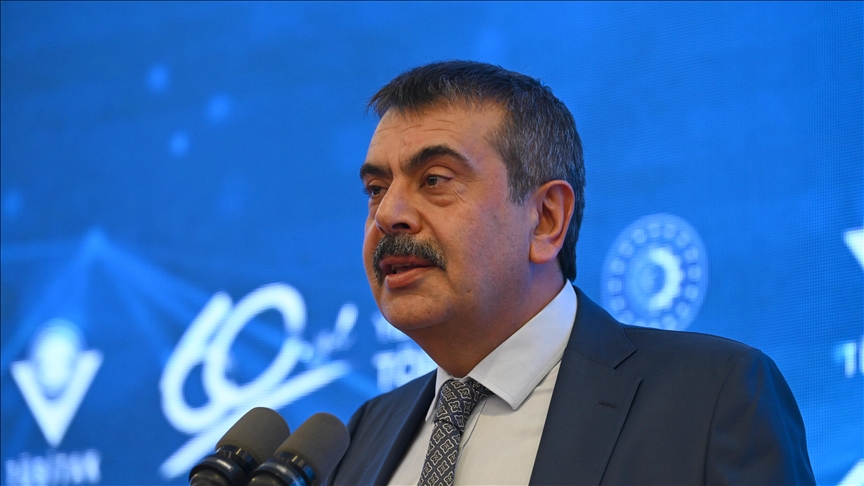Bakan Tekin’den Tutuklu Öğrencilerle İlgili Açıklama