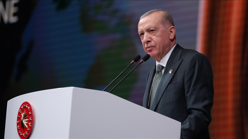 Cumhurbaşkanı Erdoğan: “Nüfusta azalma beka sorunudur”