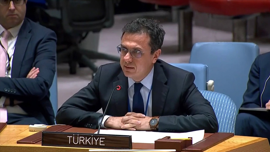 Türkiye’den İsrail’e Suriye uyarısı: Saldırıları sona erdirin