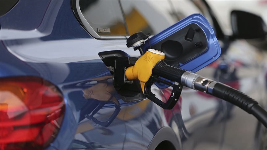 Benzine bir indirim daha geliyor
