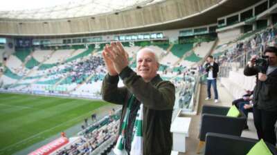 Bozbey’den Bursaspor taraftarına otobüs desteği