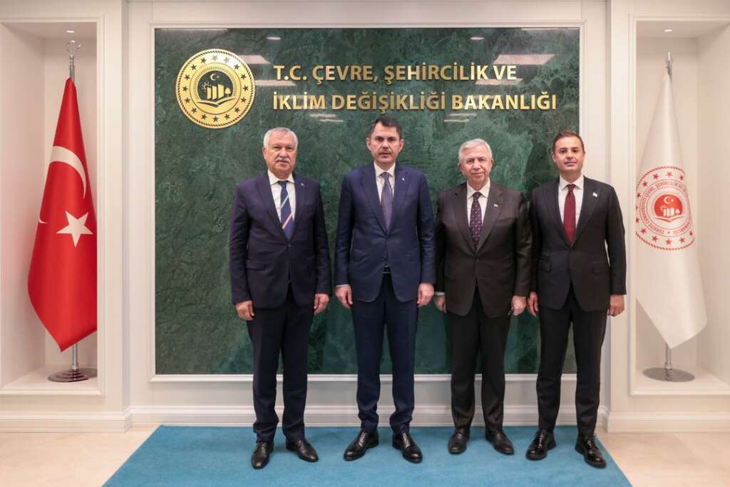 Dikkat çeken zirve! Bakan Kurum, Mansur Yavaş ve iki CHP’li başkanla bir araya geldi