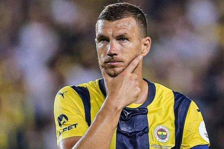 Fenerbahçe’nin tecrübeli golcüsü Edin Dzeko’dan göndermeli paylaşım!