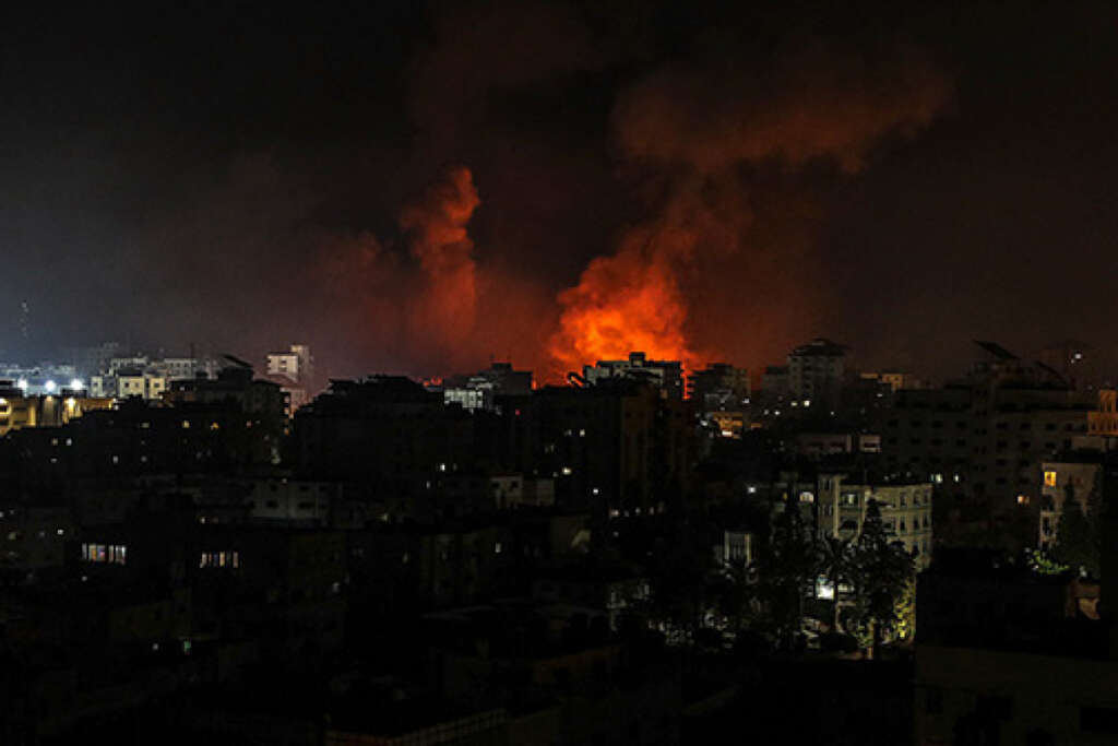 İsrail, Yemen’deki Hudeyde Limanı’nı vurdu