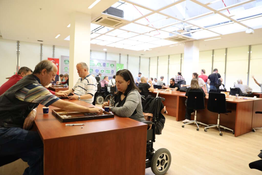 Bursa’da zarlar eşitlik için atıldı