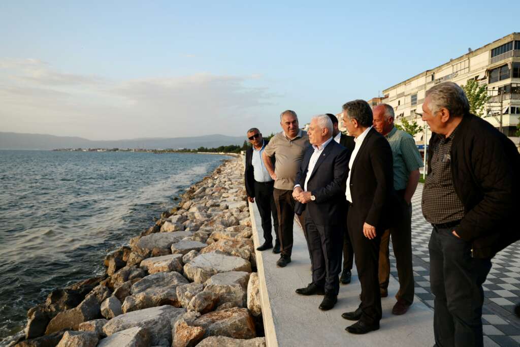 Bozbey’den sahil şeridine müjde!