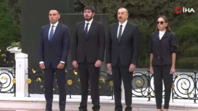 Aliyev, Haydar Aliyev’i mezarı başında andı