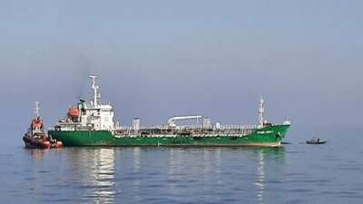 İran, 2.5 milyon litre kaçak akaryakıt taşıyan bir gemiye el koydu