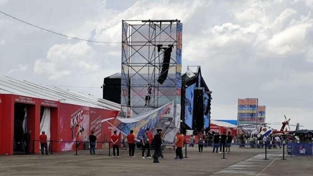 KKTC’de düzenlenen TEKNOFEST’te demir platform devrildi: 3 yaralı