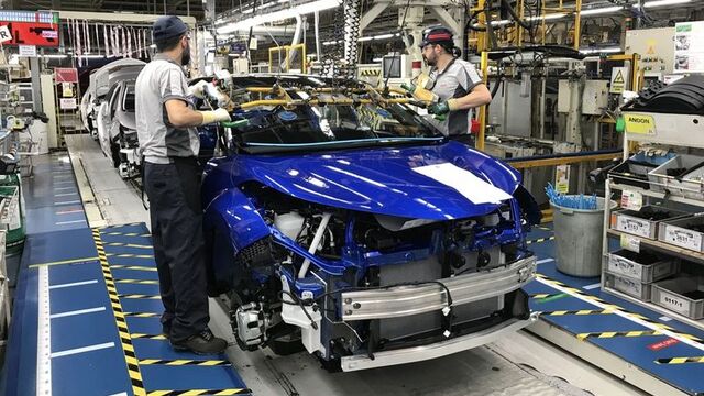 Ocak-Nisan döneminde otomobil ve hafif ticari araç pazarı yüzde 2,7 oranında arttı