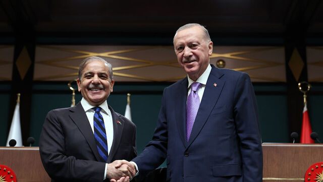 Cumhurbaşkanı Erdoğan Pakistan Başbakanı ile görüştü