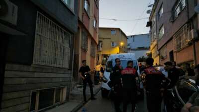 Kardeşini silahla öldürdükten sonra intihar etti
