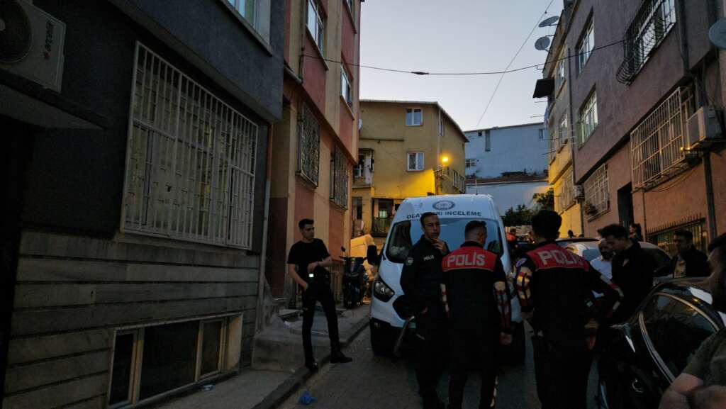 Kardeşini silahla öldürdükten sonra intihar etti