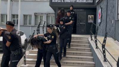 Bursa’da dolandırıcı şebekesi böyle çökertildi