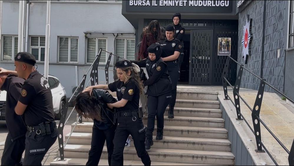 Bursa’da dolandırıcı şebekesi böyle çökertildi