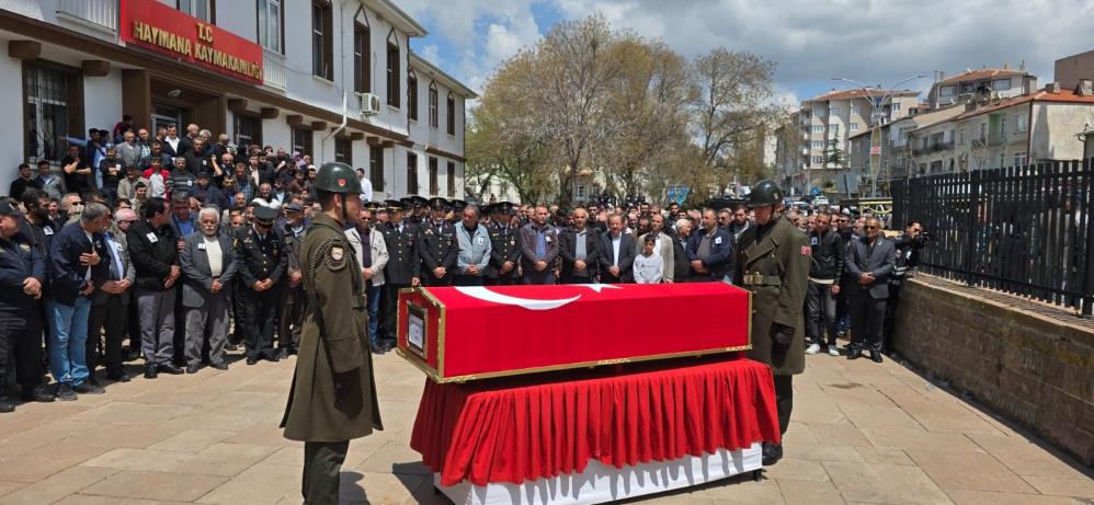 Hayatını kaybeden piyade er Yılmaz, toprağa verildi Hayatını kaybeden piyade er Yılmaz, toprağa verildi