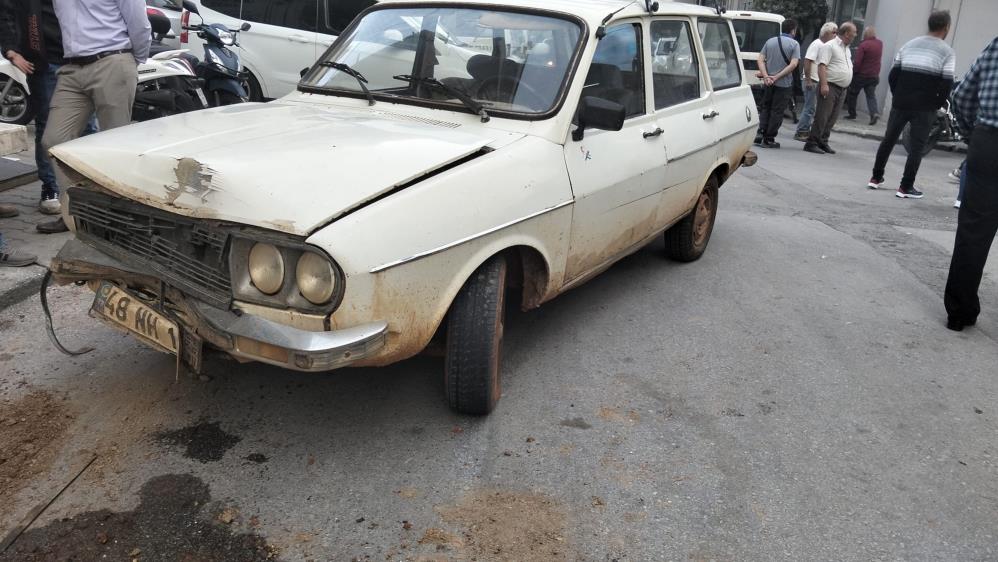Çaldığı araç ile kaza yaptı