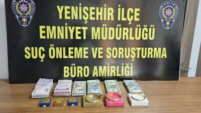 Kocasından altınları saklamak için hırsızlık süsü verdi