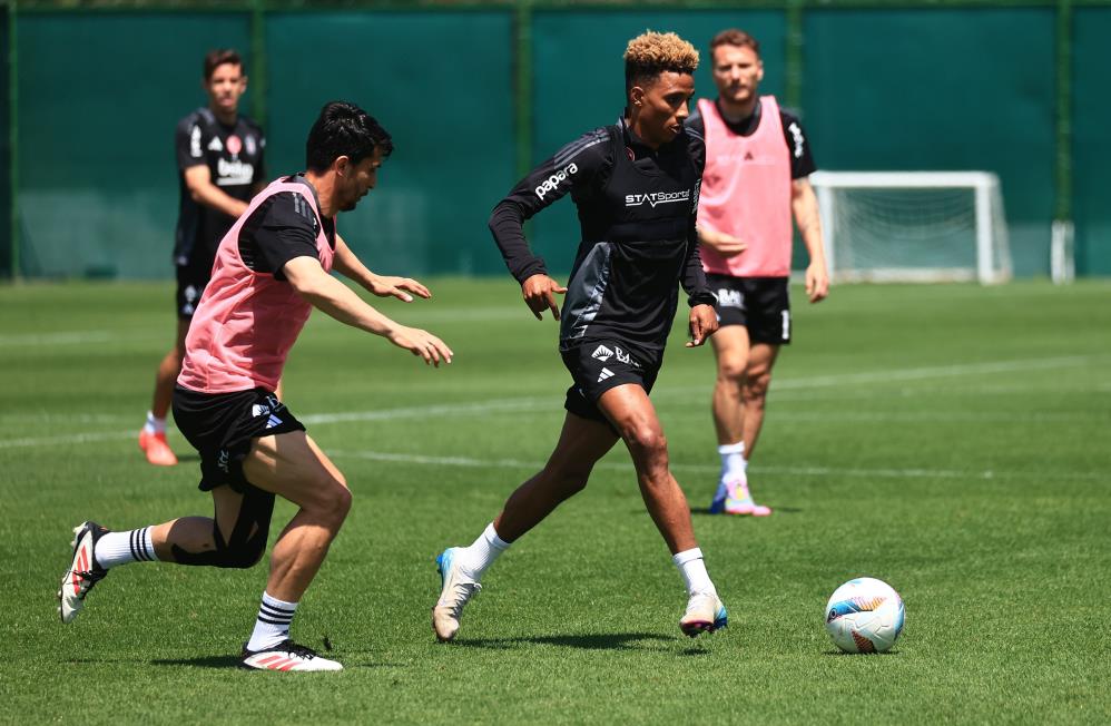 Beşiktaş, kondisyon ve taktik çalıştı