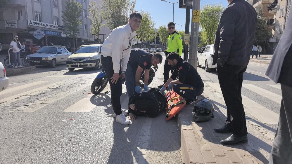 Bursa’da motosiklet kazasında 2 kişi yaralandı