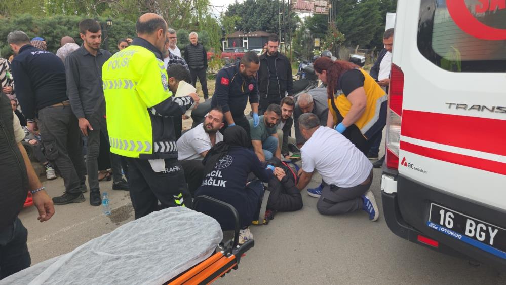 Bursa’da motosikletliler çarpıştı