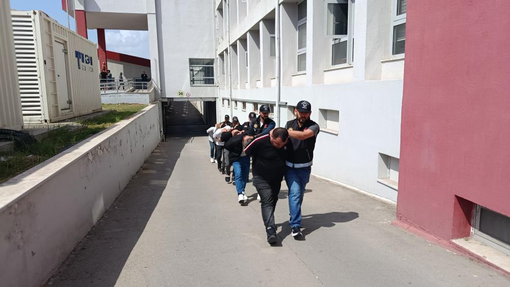 Tırın dorsesinde 10 kilodan fazla uyuşturucu ele geçirildi