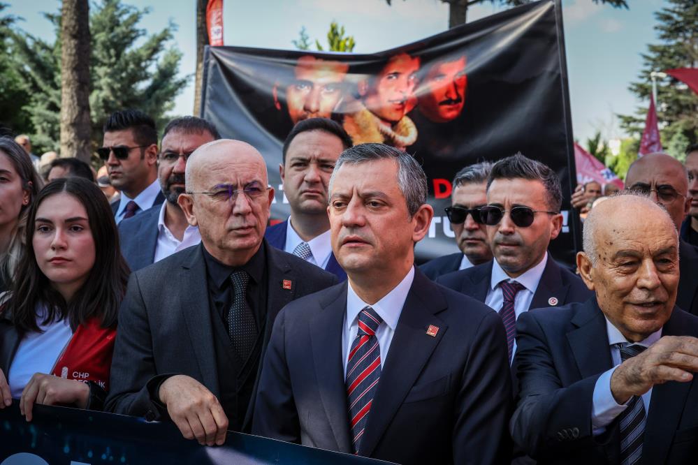 CHP Genel Başkanı Özel: “Deniz Gezmiş’in durduğu yerde durmaya devam ediyoruz”
