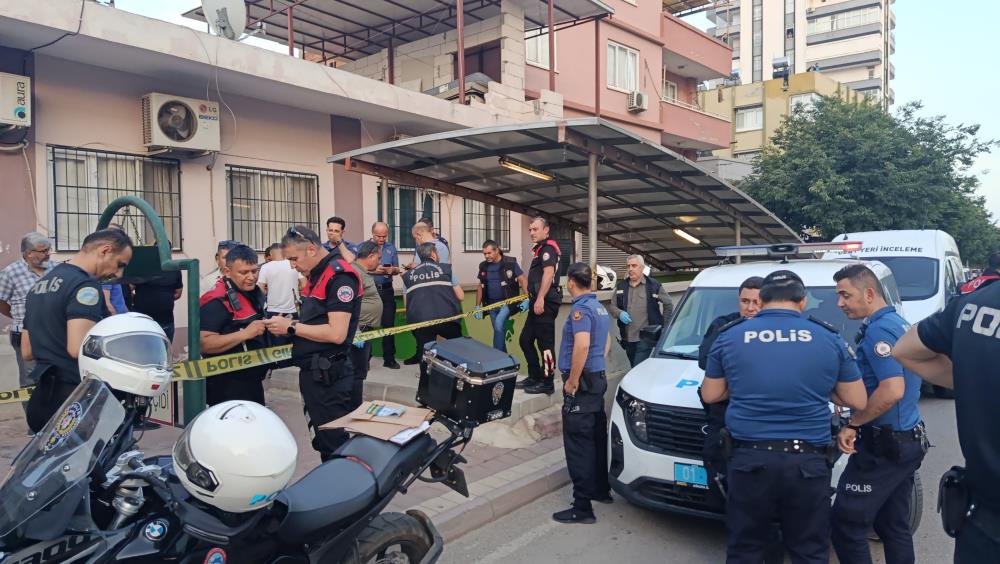 Baba “Size anne acısı yaşatacağım” diyerek eski eşini öldürmüş Baba “Size anne acısı yaşatacağım” diyerek eski eşini öldürmüş