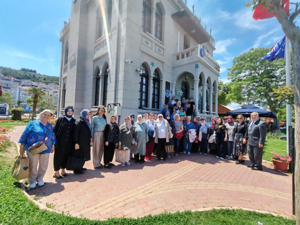 Büyükşehir’den gazi ailelerine Mudanya gezisi Büyükşehir’den gazi ailelerine Mudanya gezisi