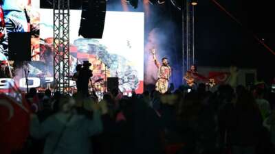 Bursa’da gençlere gündüz yarışma, gece konser