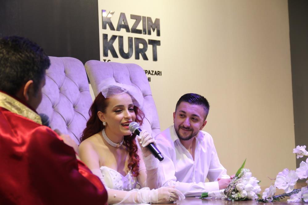 05.05.2025’te “Evet” demek isteyen çiftler salonları doldurdu