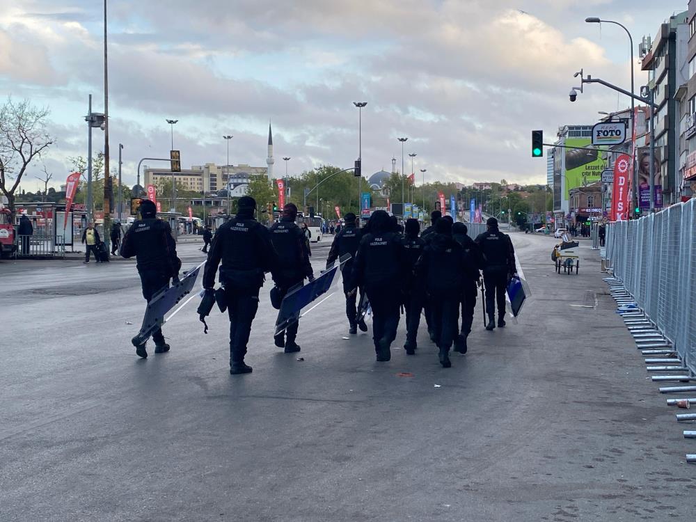 1 Mayıs kutlamaları öncesi Kadıköy’de yoğun güvenlik önlemi