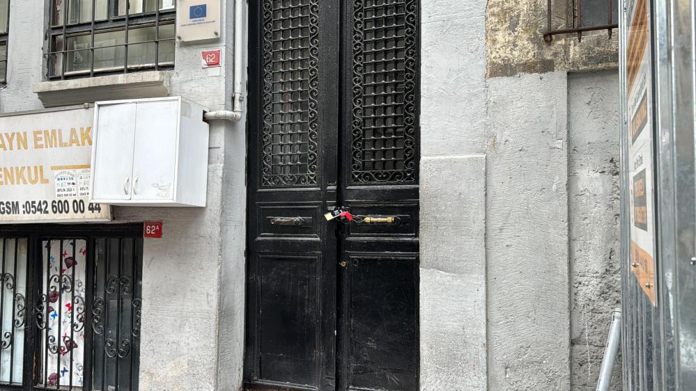 CHP Genel Başkanı Özgür Özel’e saldıran şüphelinin kaldığı otel mühürlendi CHP Genel Başkanı Özgür Özel’e saldıran şüphelinin kaldığı otel mühürlendi