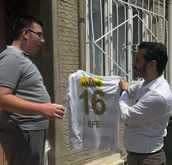 Kurtuluş’tan Efe’ye Bursaspor forması sürprizi