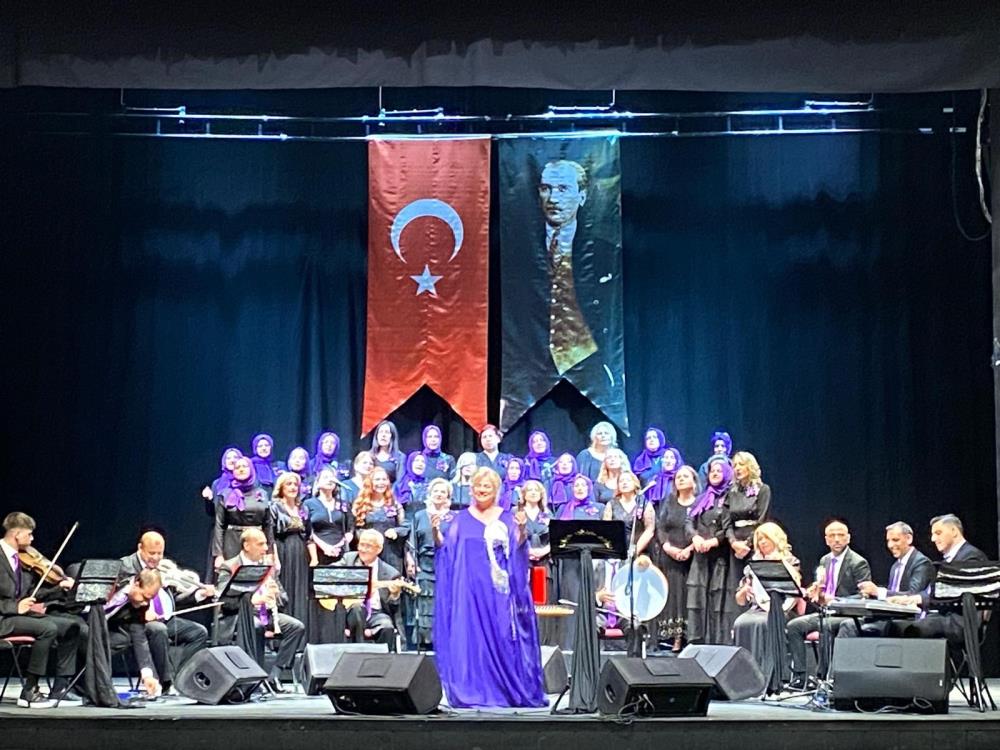 Bursa’da Otizm Anneler Korosu’ndan muhteşem konser