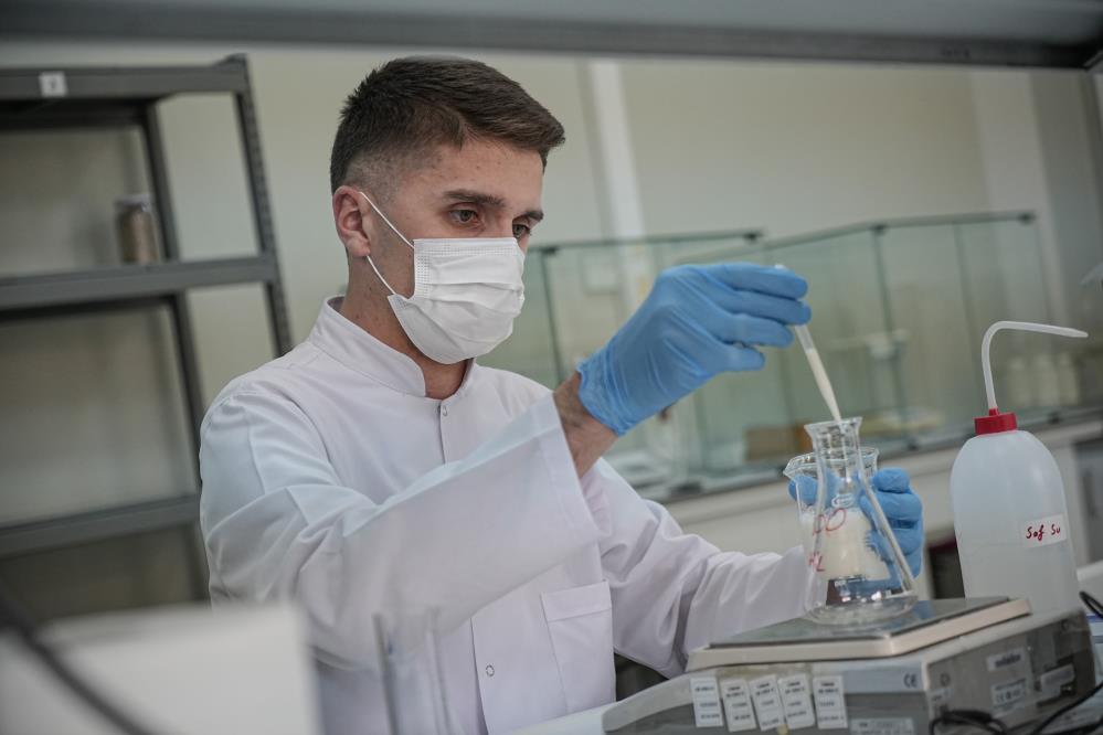 Mehmetçiğin içtiği sütten, yediği konserve ye kadar hepsi bu laboratuvardan geçiyor