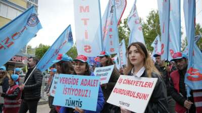 Bursa’da 1 Mayıs’ı işçiler halaylarla kutladı