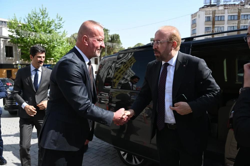Bakan Yardımcısı Karacabey’e çıkarma yaptı