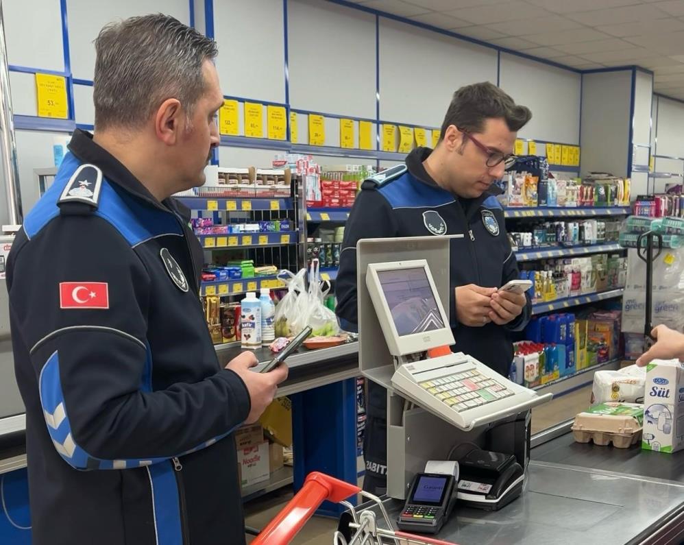Bursa’da zabıta ekiplerinin, fahiş fiyat ve etiket denetimleri sürüyor