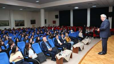 Başkan Şadi Özdemir: Umutlarınızı ve mücadeleyi hiçbir zaman bırakmayın