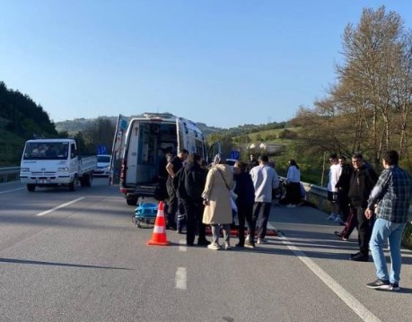 Bursa’da kontrolden çıkan motosiklet devrildi: 1 ölü, 1 yaralı