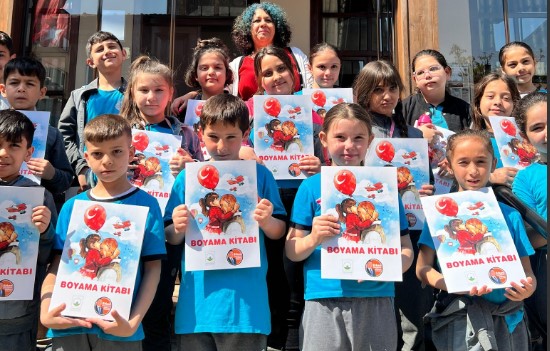 Osmangazi Belediyesi’nden çocuklara masal şöleni Osmangazi Belediyesi’nden çocuklara masal şöleni