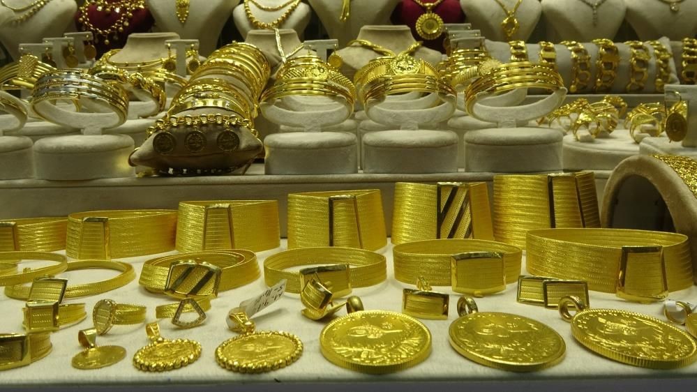Altın piyasasında dalgalanma sürerken uzmanından altın uyarısı: Bu 3 gelişmeye dikkat