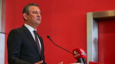 CHP Genel Başkanı Özel: “Ekrem başkanı içeride tutmanın bedeli 2.2 trilyon”