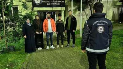 Bursa’da yabancı uyruklu şahısları kaçak taşıyan organizatörlere yönelik operasyon