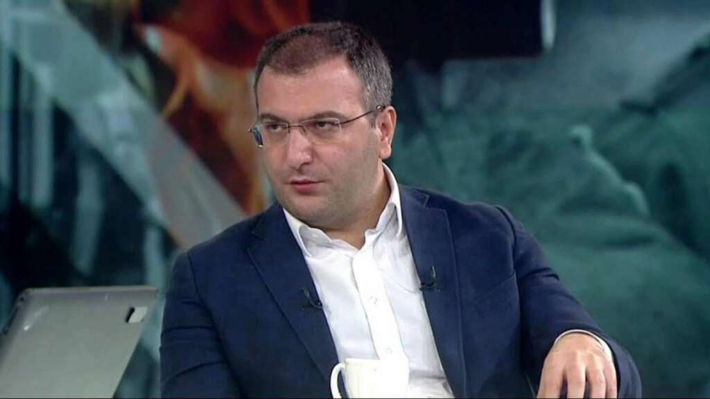İmamoğlu’nun hesabının kapatılmasına Cem Küçük’ten tepki
